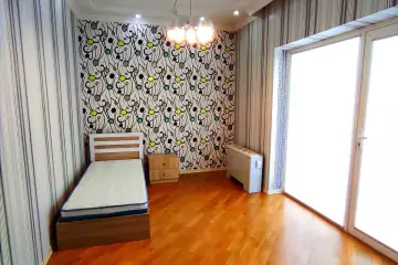 Satılır Yeni Tikili Yasamalda