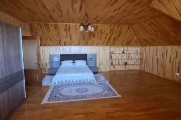 Satılır Bağ Evi Novxanıda