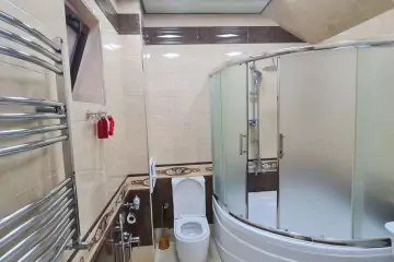 Satılır Bağ Evi Novxanıda