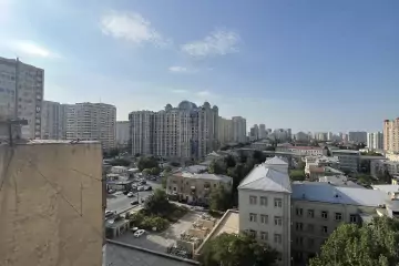 Satılır Yeni Tikili Elmler Akademiyasıda