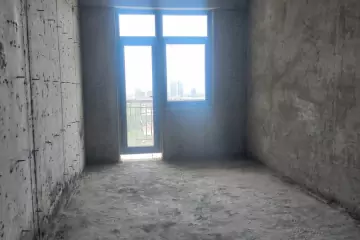 Satılır Yeni Tikili Nəsimi Bazarında