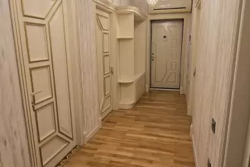 Satılır Köhnə Tikili Badamdarda