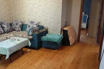 Satılır Həyət Evi Zabrat Qəsəbəsida