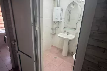 Satılır Köhnə Tikili Beşmərtəbədə