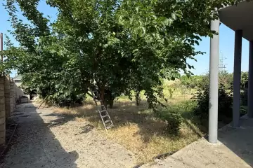 Satılır Həyət Evi Goradildə