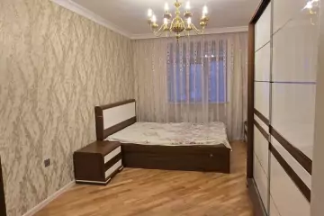 Satılır Köhnə Tikili Badamdarda