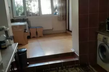 Satılır Köhnə Tikili Nəsimi Bazarında