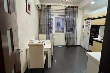 Satılır Yeni Tikili Elmler Akademiyasıda