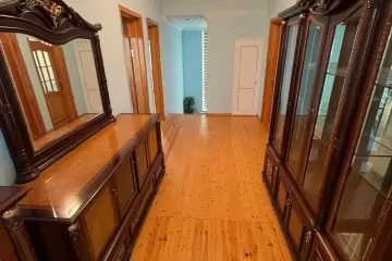 Satılır Həyət Evi Goradildə