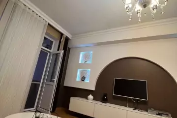Satılır Yeni Tikili Elmler Akademiyasıda