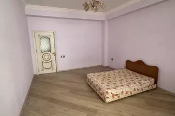 Satılır Yeni Tikili Yeni Yasamalda