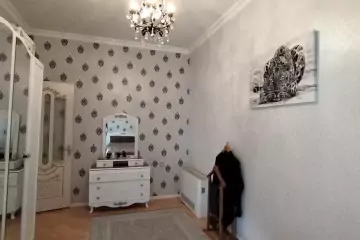 Satılır Yeni Tikili Tbilisi Prospektida