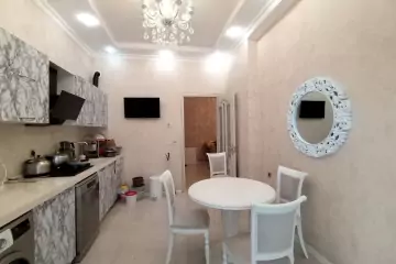 Satılır Yeni Tikili Tbilisi Prospektida