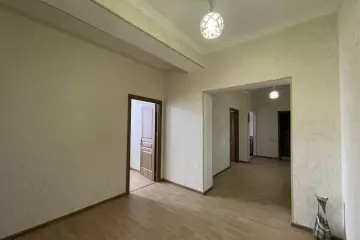 Aylıq Kirayə Yeni Tikili şərq Bazarında