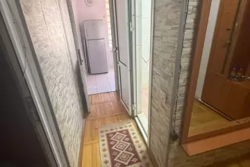 Satılır Köhnə Tikili Beşmərtəbədə
