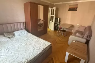 Satılır Köhnə Tikili Beşmərtəbədə