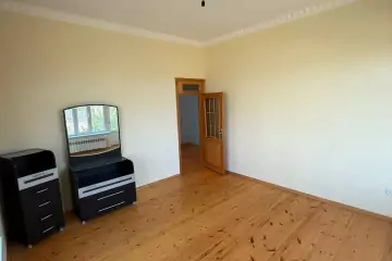 Satılır Həyət Evi Goradildə