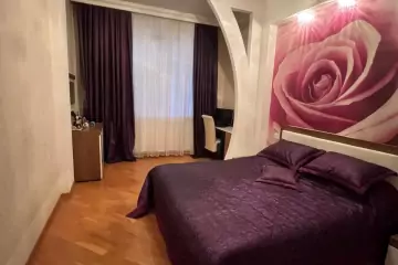 Satılır Yeni Tikili Elmler Akademiyasıda