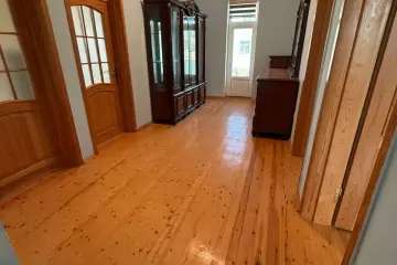 Satılır Həyət Evi Goradildə