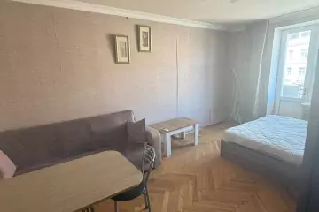 Satılır Köhnə Tikili Beşmərtəbədə