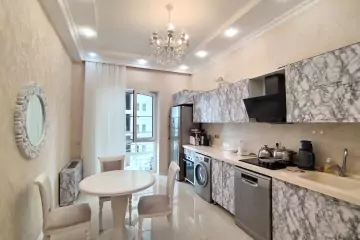Satılır Yeni Tikili Tbilisi Prospektida