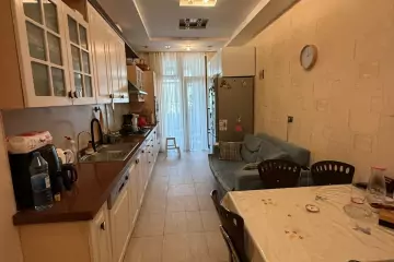 Satılır Yeni Tikili 28 May Metrosu ətrafında