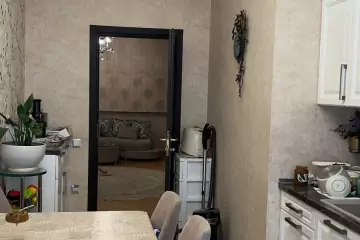 Satılır Yeni Tikili Nəsimi Bazarında