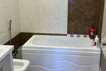 Satılır Yeni Tikili Nəsimi Bazarında