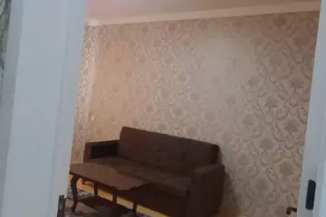 Aylıq Kirayə Həyət Evi Binədə