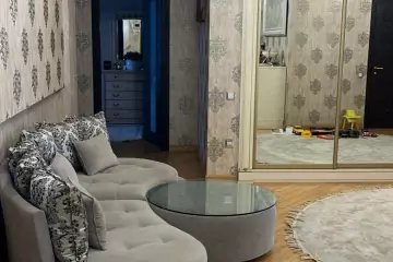 Satılır Yeni Tikili Nəsimi Bazarında