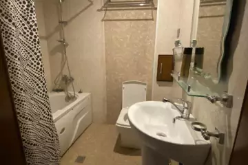 Satılır Köhnə Tikili Biləcəridə