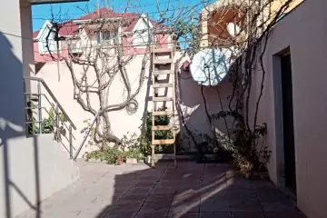 Satılır Həyət Evi Biləcəridə