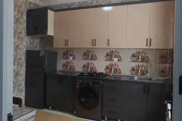 Aylıq Kirayə Həyət Evi Binədə
