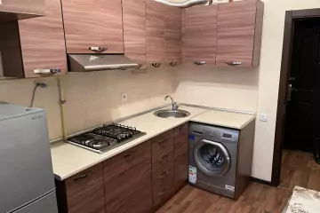 Satılır Yeni Tikili Yasamal Bazarında