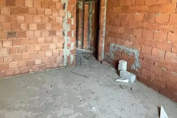 Satılır Yeni Tikili Qurtuluş 93da