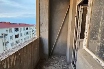 Satılır Yeni Tikili Qurtuluş 93da