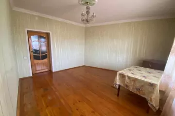 Satılır Köhnə Tikili Bakıda