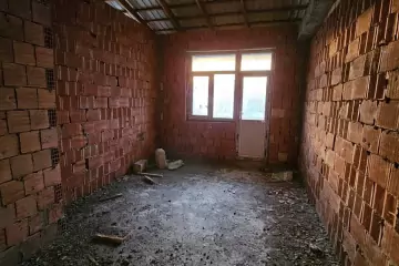Satılır Yeni Tikili Qurtuluş 93da