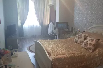 Satılır Köhnə Tikili Bakıda
