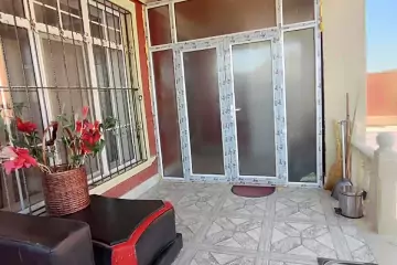 Satılır Həyət Evi Zabrat Qəsəbəsida