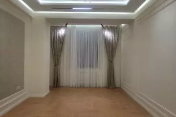 Satılır Yeni Tikili Elmler Akademiyasıda