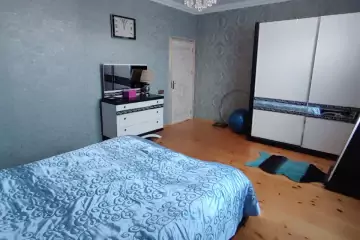 Satılır Həyət Evi Zabrat Qəsəbəsida