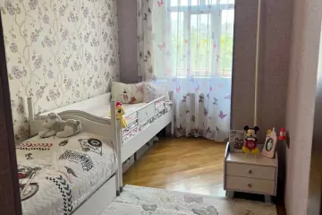 Satılır Köhnə Tikili Biləcəridə