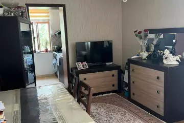 Satılır Köhnə Tikili Biləcəridə