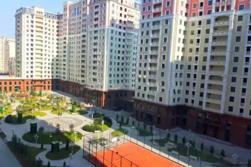 Satılır Yeni Tikili Elmler Akademiyasıda