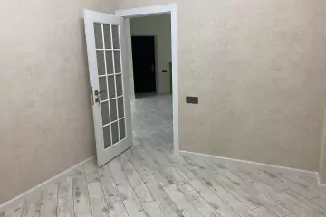 Satılır Yeni Tikili Elmler Akademiyasıda