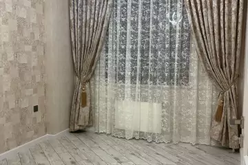 Satılır Yeni Tikili Elmler Akademiyasıda