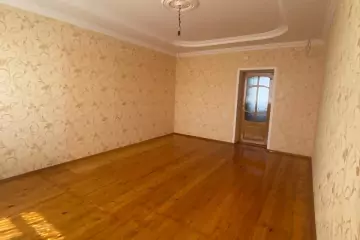 Satılır Köhnə Tikili Bakıda