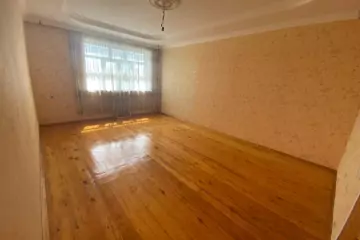 Satılır Köhnə Tikili Bakıda