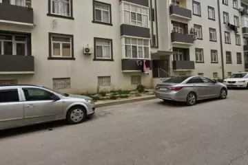 Satılır Yeni Tikili Qurtuluş 93da